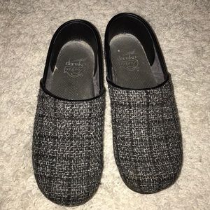 Women’s “knit” Danskos